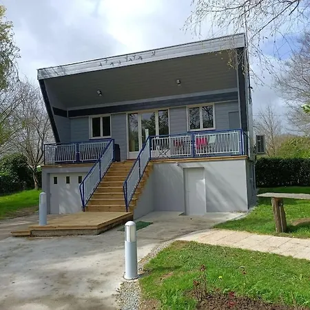 Les Hirondelles Au Bord De L'eau Holiday home *